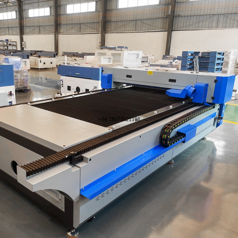 Automatic CNC CO2 Cutting Engr - Acrylic Cutting Machine recensione e prezzo