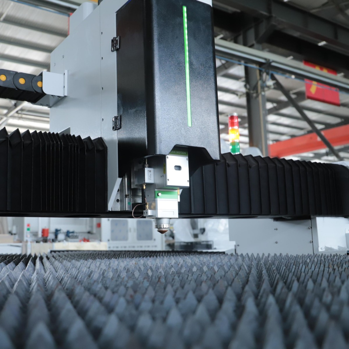 Dedicated Customer Support Iro - Industrial Laser Cutting Machine recensione e prezzo